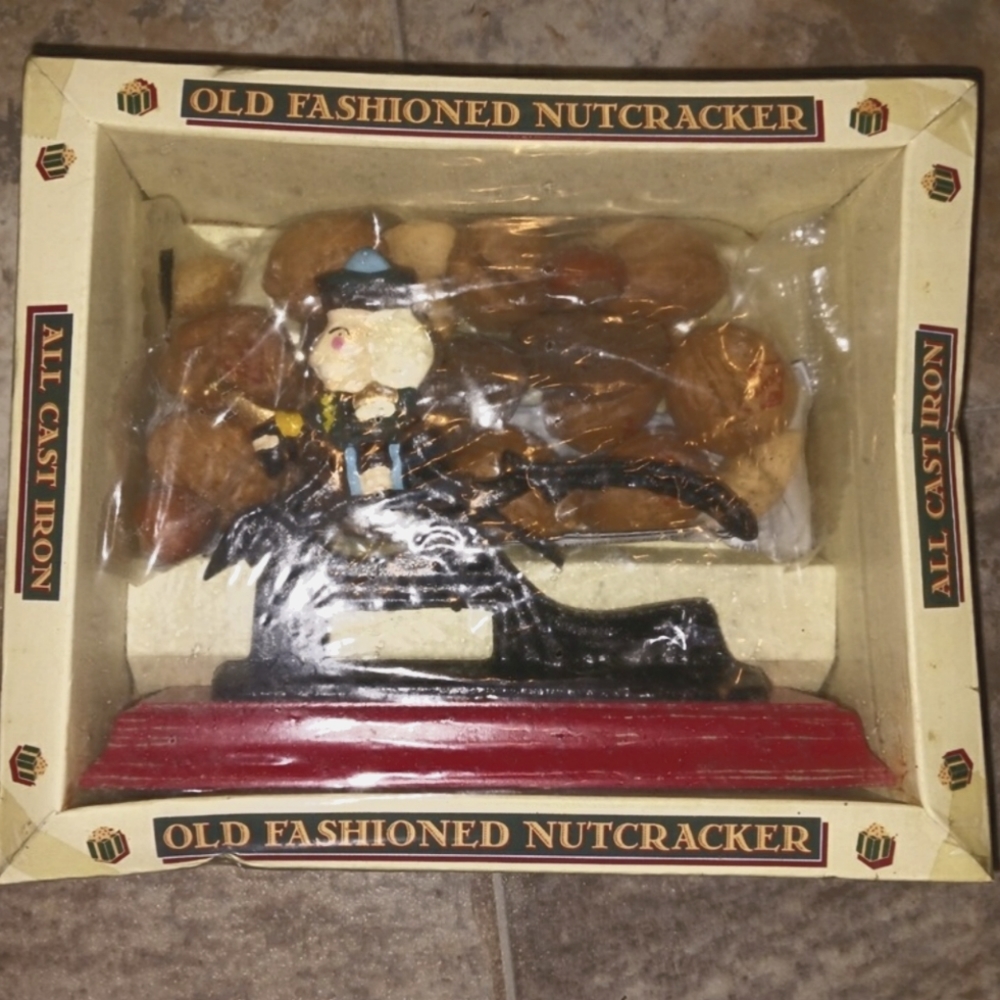 Cast Iron Folk Art Working Nutcracker